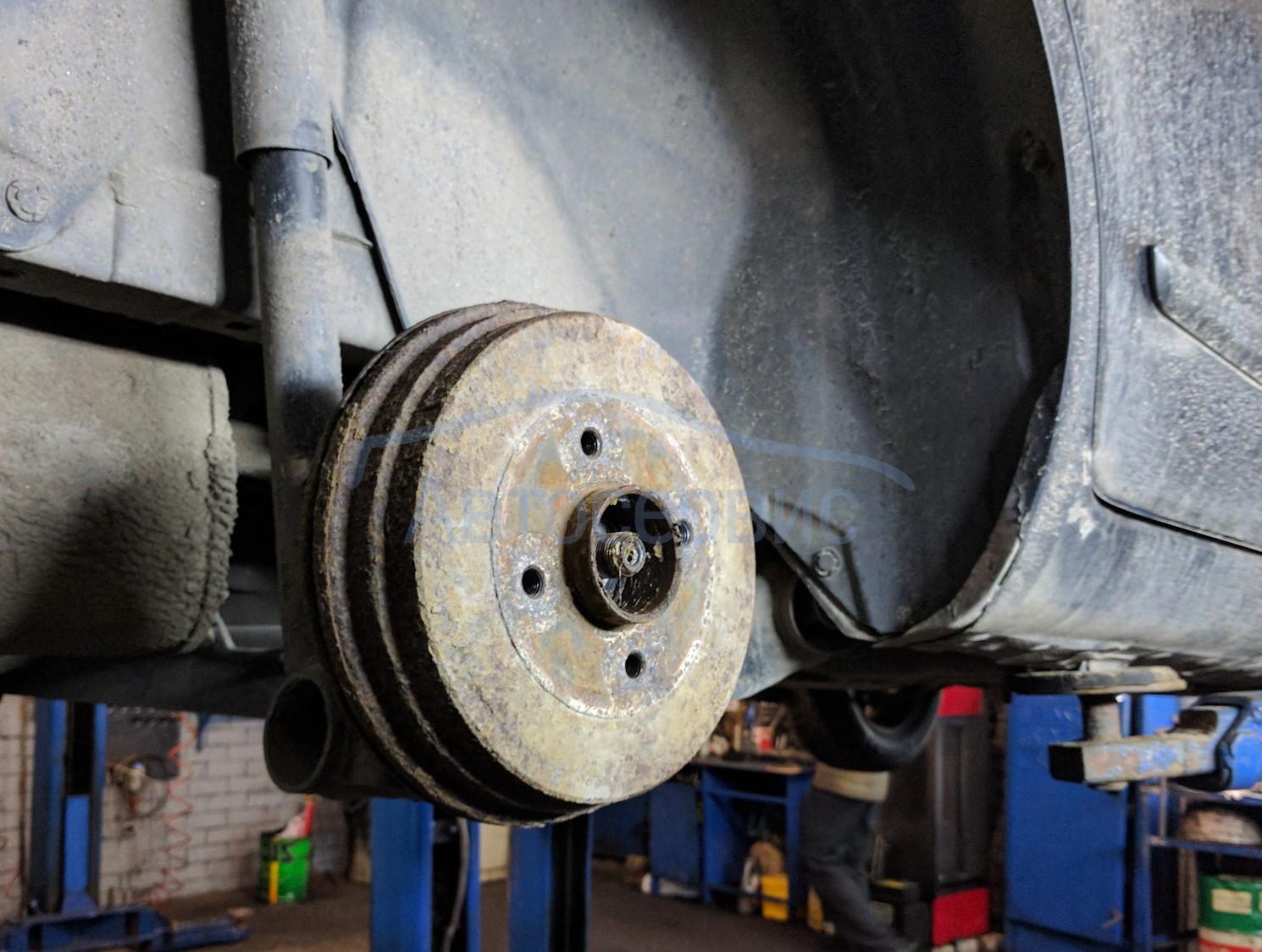 Замена задних тормозных колодок Ниссан Ноут в Москве - сеть надежных ...